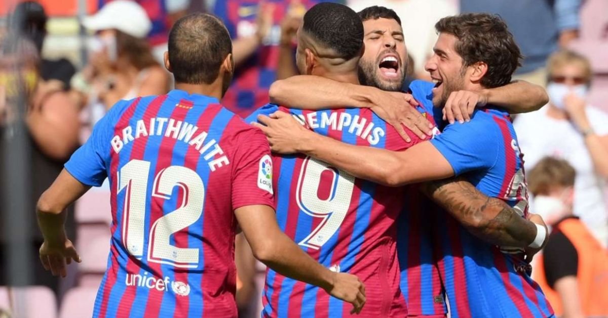 Barcelona continued their unbeaten run in the Spanish La Liga with a brilliant performance