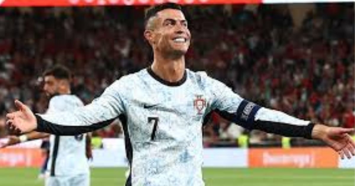 Cristiano Ronaldo completed the historic 900 goals in football
