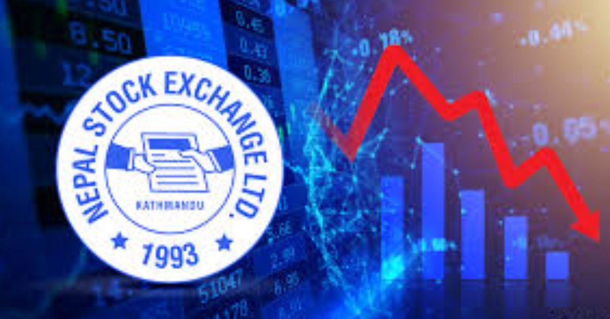 On the last day of July the stock market broke the support of 2700 points and fell to 2699 points