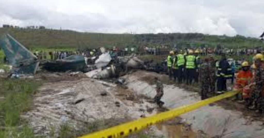 Solar Airlines plane crashes due to load and speed balance problems during take off