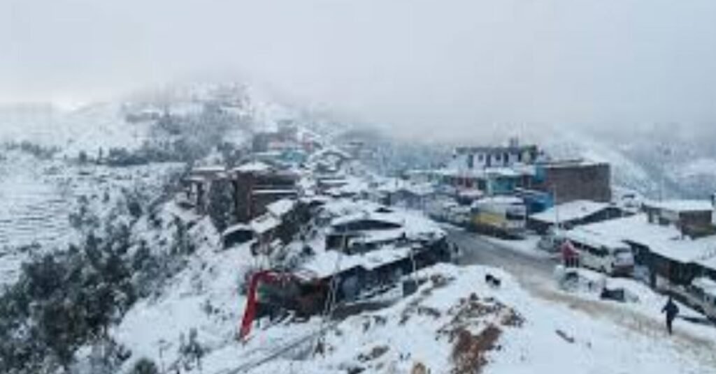 Chance of light snowfall in high Himalayan region
