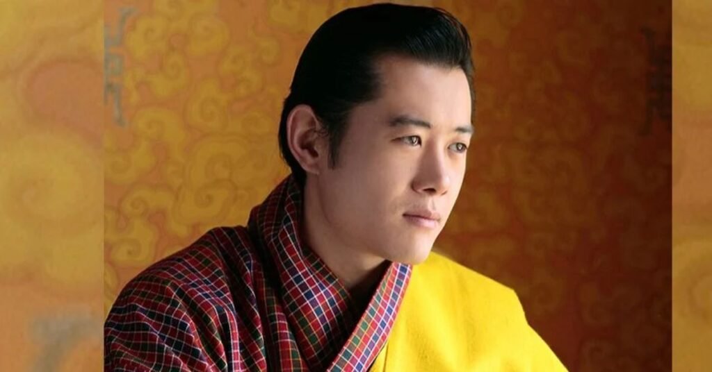 Bhutanese king Jigme Khesar in transit to Nepal visiting Swayambhu and Buddhism