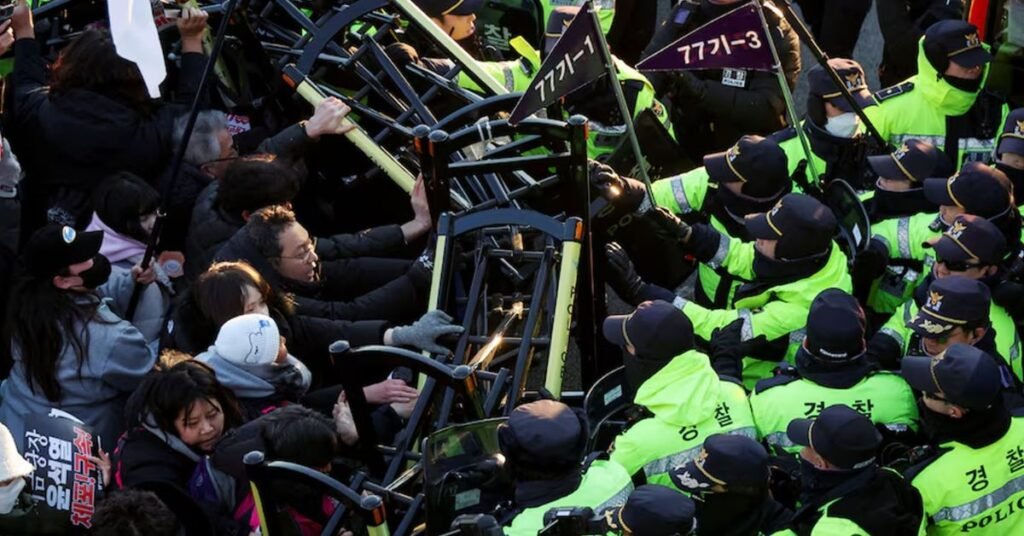 Suspended President Yoon Suk yeol arrested in South Korea